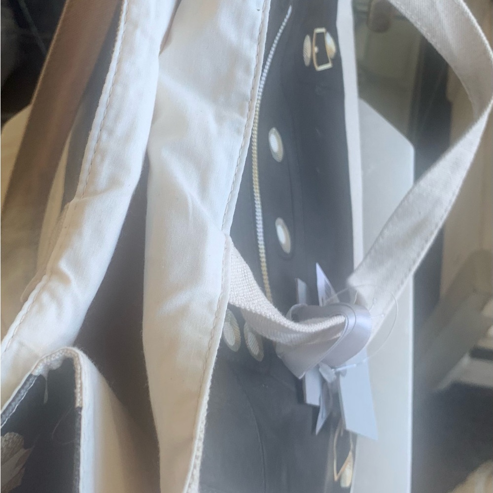 Thursday Friday NWT Black and Cream Tote Bag - Picture 10 of 15